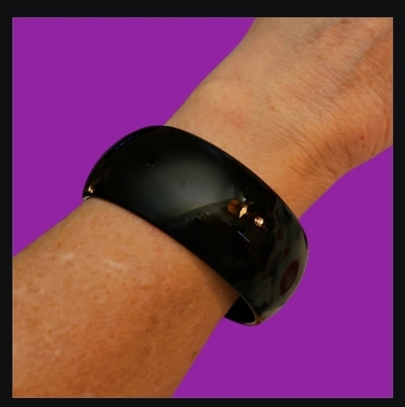 Vintage Jewelry - VTG Black Acrylic Chunky Wide Bangle Bracelet